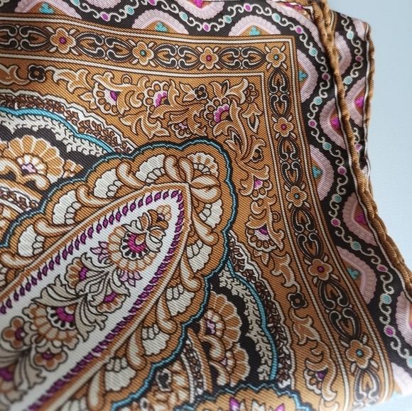 LALTRAMODA ITALY SILK SCARF - Picture 4 of 7